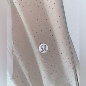 Lululemon large hoodie slim fit